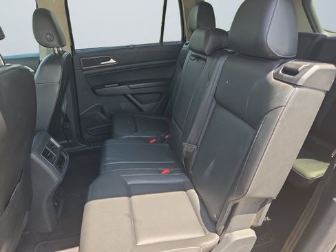 Used 2018 Volkswagen Atlas SE AWD/4WD image 14