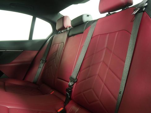 Certified 2025 BMW 530i image 13