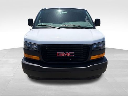 New 2026 GMC Savana 2500 w/ Driver Convenience Package RWD image 2