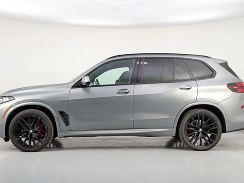 Used 2024 BMW X5 sDrive40i w/ M Sport Package image 9
