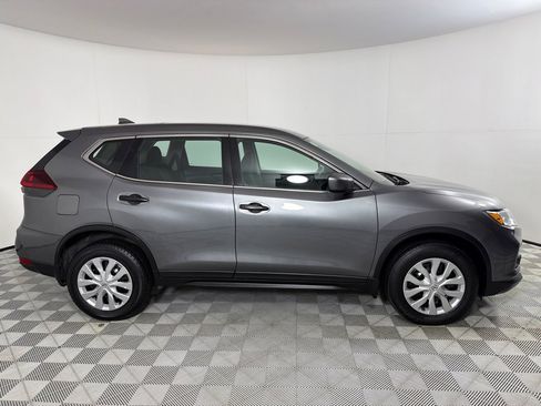 Used 2020 Nissan Rogue S image 4