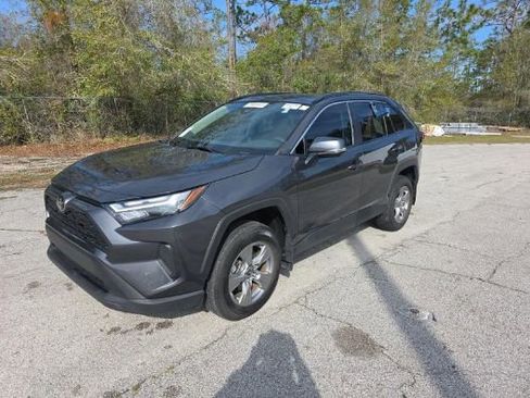 Used 2024 Toyota RAV4 XLE w/ Convenience Package image 3