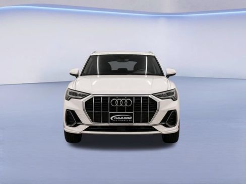 Used 2021 Audi Q3 2.0T Premium w/ Convenience Package AWD/4WD image 2