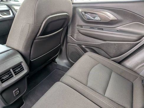 Used 2023 GMC Terrain SLE FWD image 36