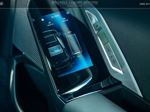 Used 2024 BMW 760i xDrive w/ Executive Package image 24