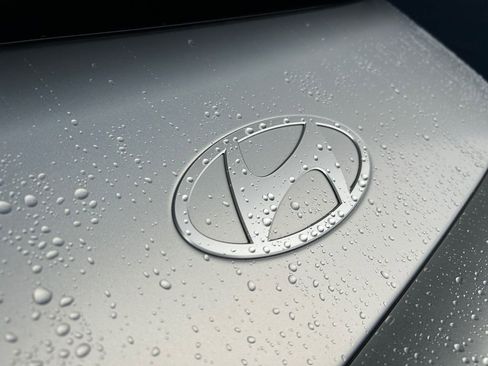 Used 2024 Hyundai Ioniq 6 SEL image 31