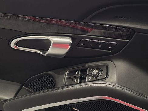 Used 2014 Porsche 911 Turbo image 24