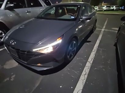 Certified 2023 Hyundai Elantra SEL w/ Convenience Package