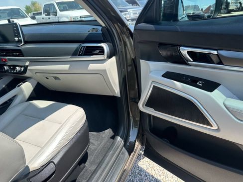 Used 2020 Kia Telluride S AWD/4WD image 14