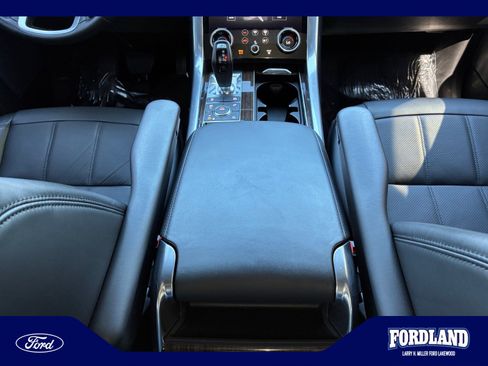 Used 2018 Land Rover Range Rover Sport HSE AWD/4WD image 15