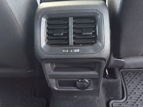 Used 2020 Volkswagen Tiguan S FWD image 23
