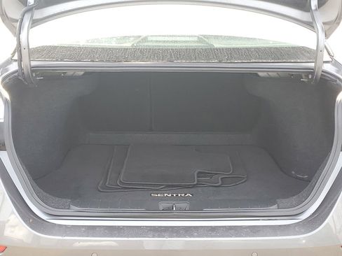 Used 2022 Nissan Sentra SV image 7