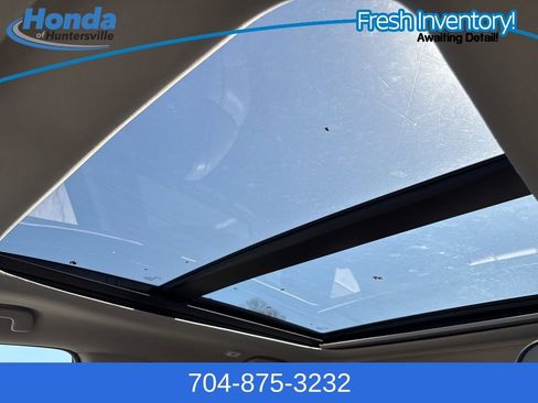 Certified 2025 Honda Pilot Elite image 34