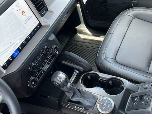 New 2026 Ford Bronco Outer Banks w/ Sasquatch Package AWD/4WD image 24