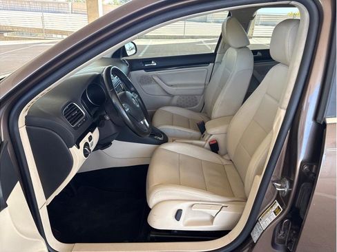 Used 2013 Volkswagen Jetta TDI image 10