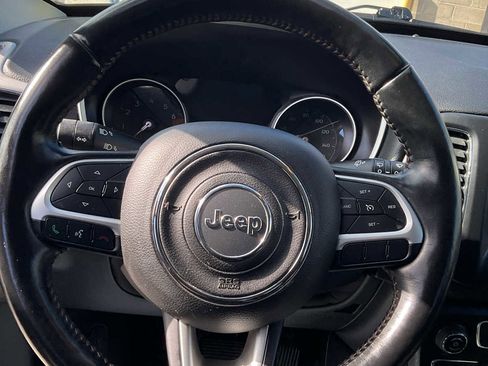 Used 2021 Jeep Compass Latitude w/ Convenience Group image 12