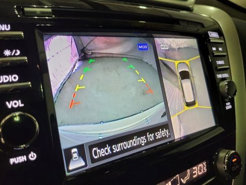 Used 2016 Nissan Murano Platinum image 10