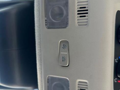 Used 2021 Ford Transit 350 XLT image 18