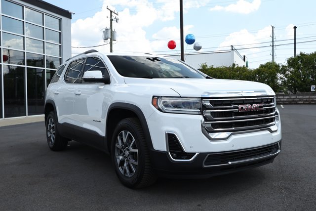 Used 2023 GMC Acadia SLT AWD/4WD image 3