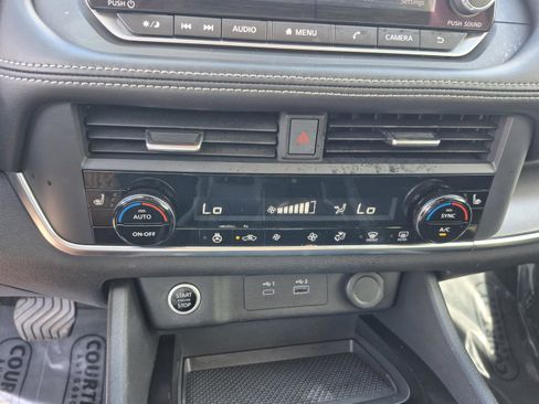 Certified 2023 Nissan Rogue SV w/ SV Premium B Package FWD image 28