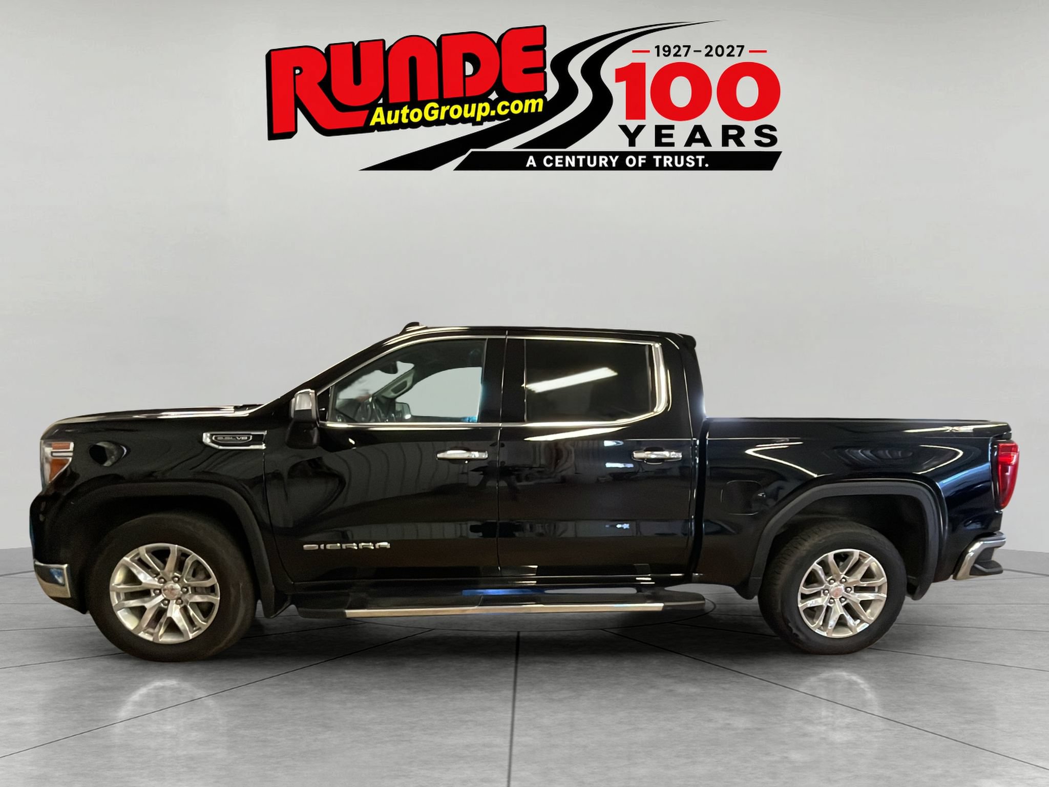 Used 2022 GMC Sierra 1500 SLT AWD/4WD image 2