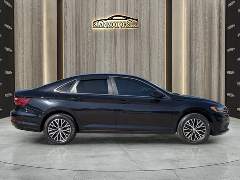 Used 2021 Volkswagen Jetta R-Line image 8