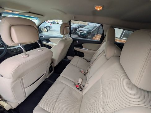 Used 2017 Dodge Journey SE FWD image 24