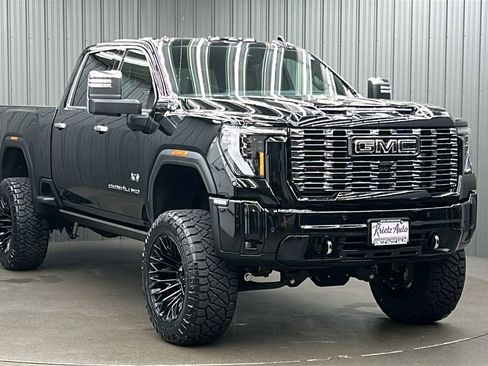 Used 2026 GMC Sierra 2500 Denali Ultimate w/ Max Trailering Package image 7
