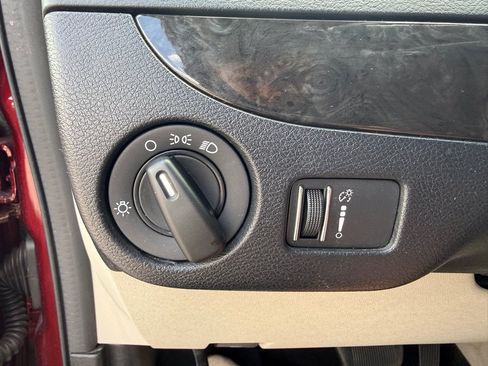 Used 2018 Dodge Grand Caravan SE w/ UConnect Hands-Free Group FWD image 21
