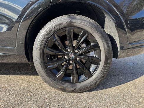 Used 2025 Buick Envista Sport Touring image 25