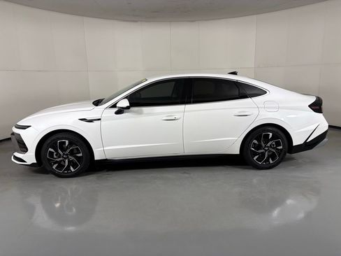 Used 2025 Hyundai Sonata SEL FWD image 5