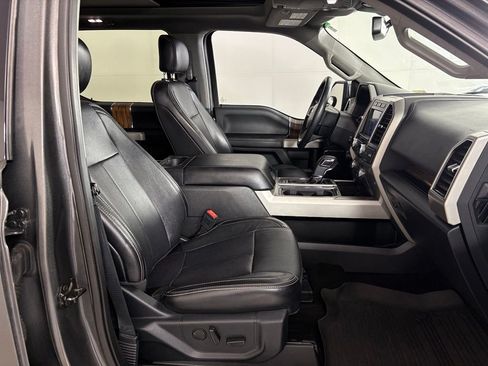 Used 2019 Ford F150 Lariat w/ Equipment Group 502A Luxury AWD/4WD image 44