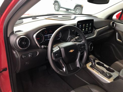 Certified 2024 Chevrolet Blazer LT w/ Convenience Package image 19