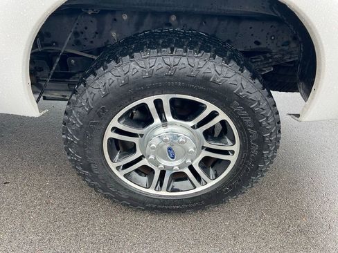 Used 2014 Ford F250 Platinum w/ FX4 Off-Road Package image 15