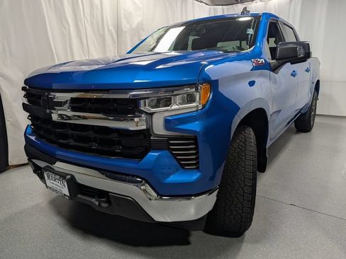 Certified 2023 Chevrolet Silverado 1500 LT w/ Z71 Off-Road Package AWD/4WD image 7