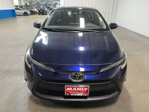 Used 2023 Toyota Corolla LE FWD image 8