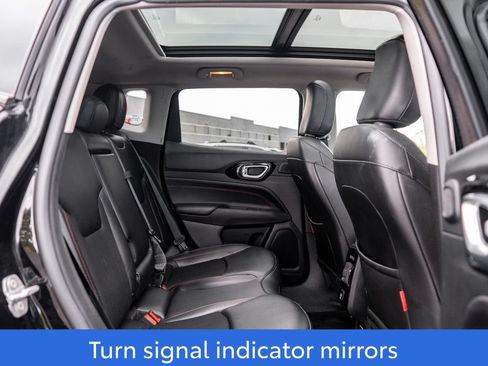 Used 2022 Jeep Compass Trailhawk w/ Sun and Sound Group AWD/4WD image 13