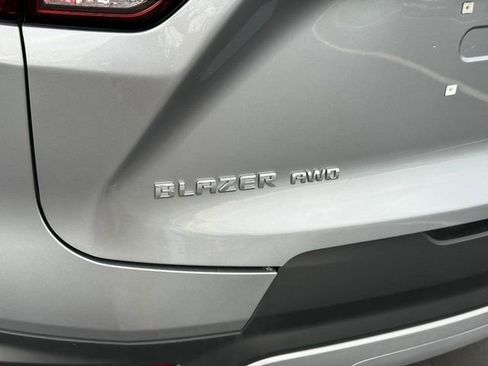 Used 2025 Chevrolet Blazer LT image 5