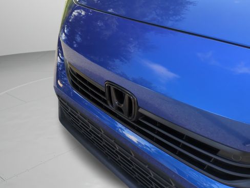 Used 2023 Honda Civic Touring image 29