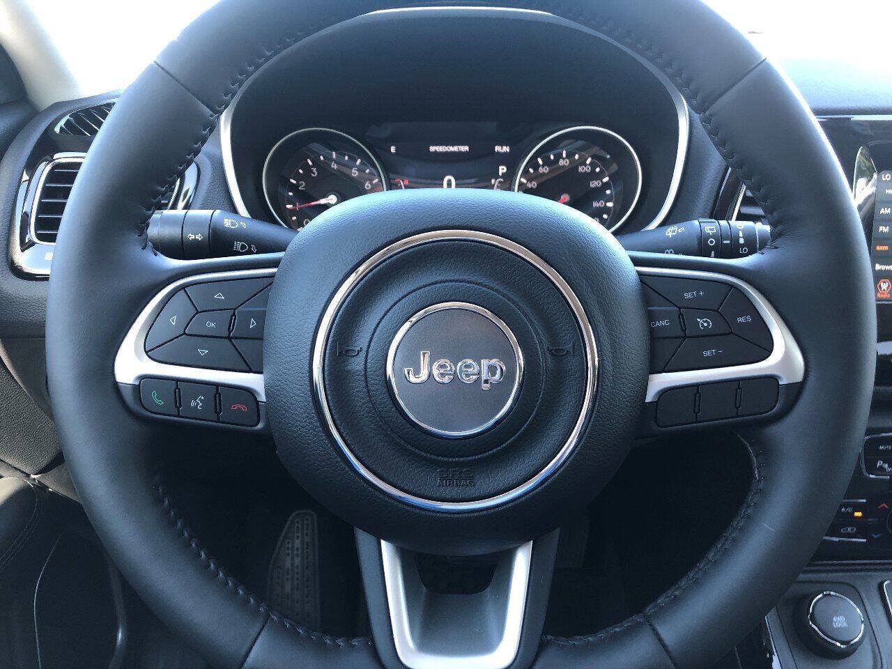 Used 2018 Jeep Compass Latitude w/ Popular Equipment Group AWD/4WD image 27