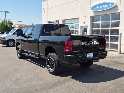 Used 2025 RAM 2500 Laramie AWD/4WD image 9