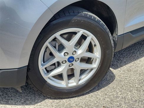 Used 2022 Ford Edge SEL w/ Convenience Package image 18