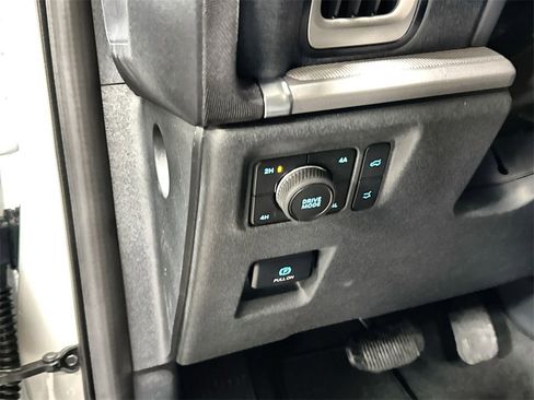 New 2026 Ford Expedition Active image 16