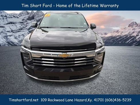 Used 2025 Chevrolet Tahoe LT AWD/4WD image 4