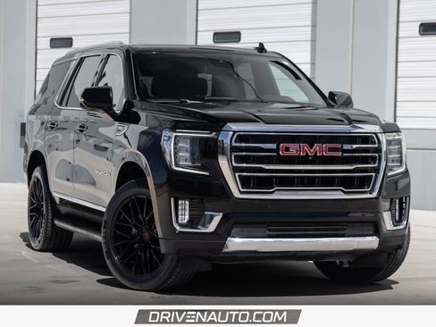 Used 2024 GMC Yukon SLT w/ SLT Luxury Package AWD/4WD image 1