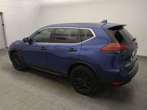 Used 2019 Nissan Rogue S FWD image 3