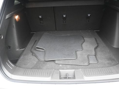 Used 2025 Chevrolet Trax RS w/ Sunroof Package FWD image 13