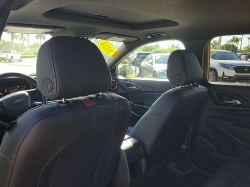 Used 2024 Chevrolet Trax RS w/ Sunroof Package FWD image 15