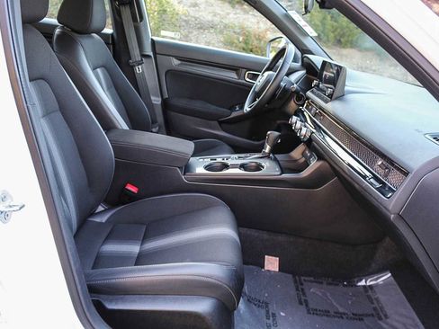 Used 2023 Honda Civic Sport image 15