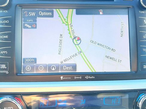 Used 2017 Toyota Highlander Limited image 29